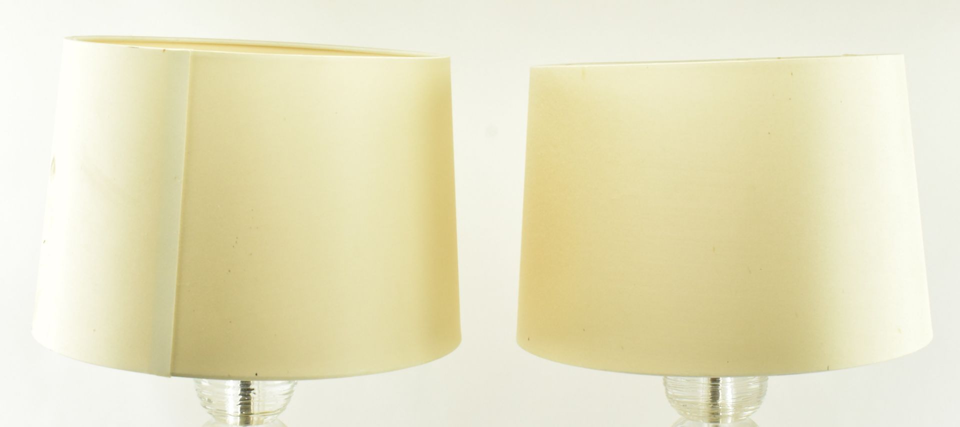 PORTA ROMANA - PAIR OF SPUN CLEAR GLASS DESK LAMPS - Image 2 of 8