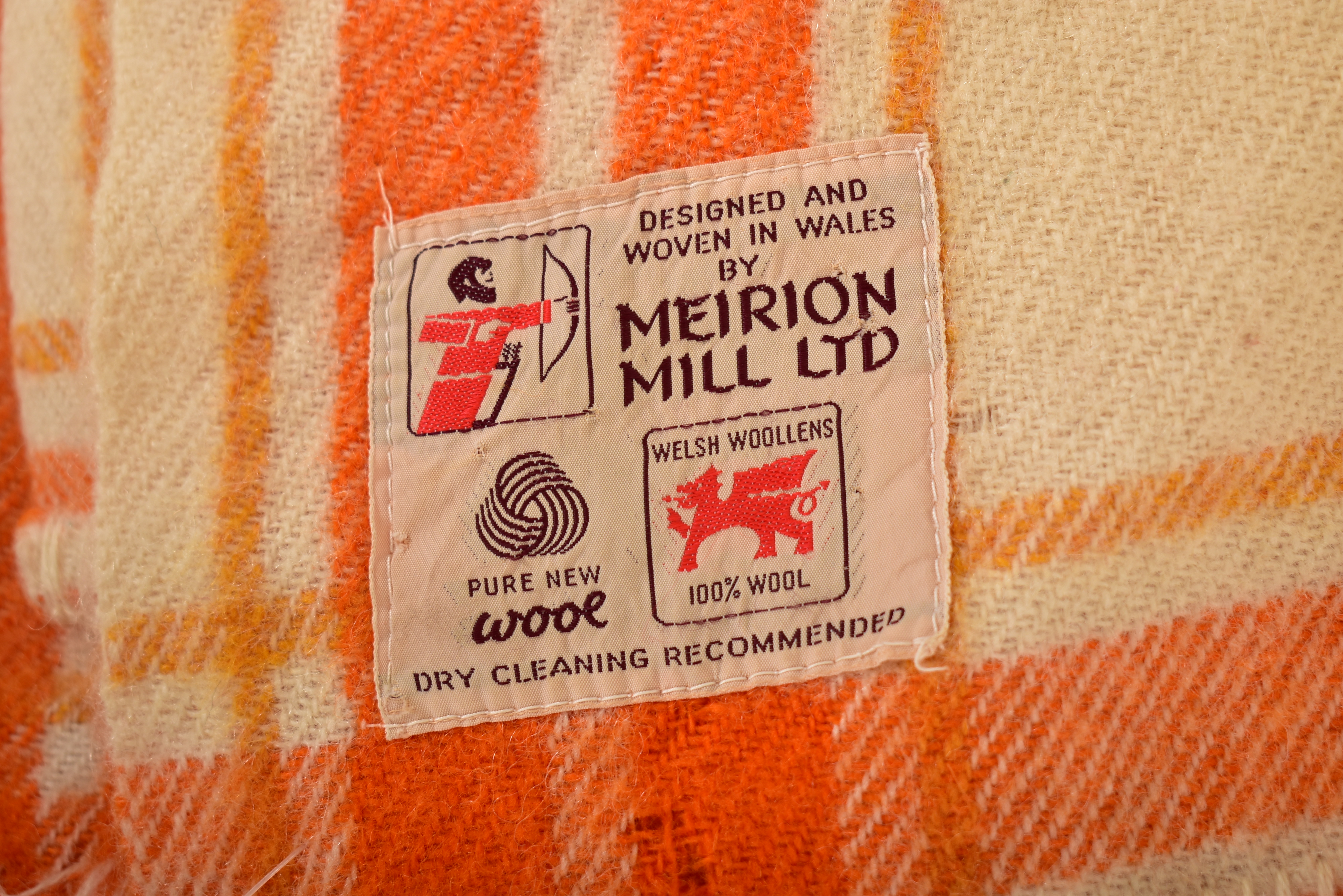 MEIRION MILL LTD - 20TH CENTURY HAND MADE WELSH BLANKET - Image 4 of 5