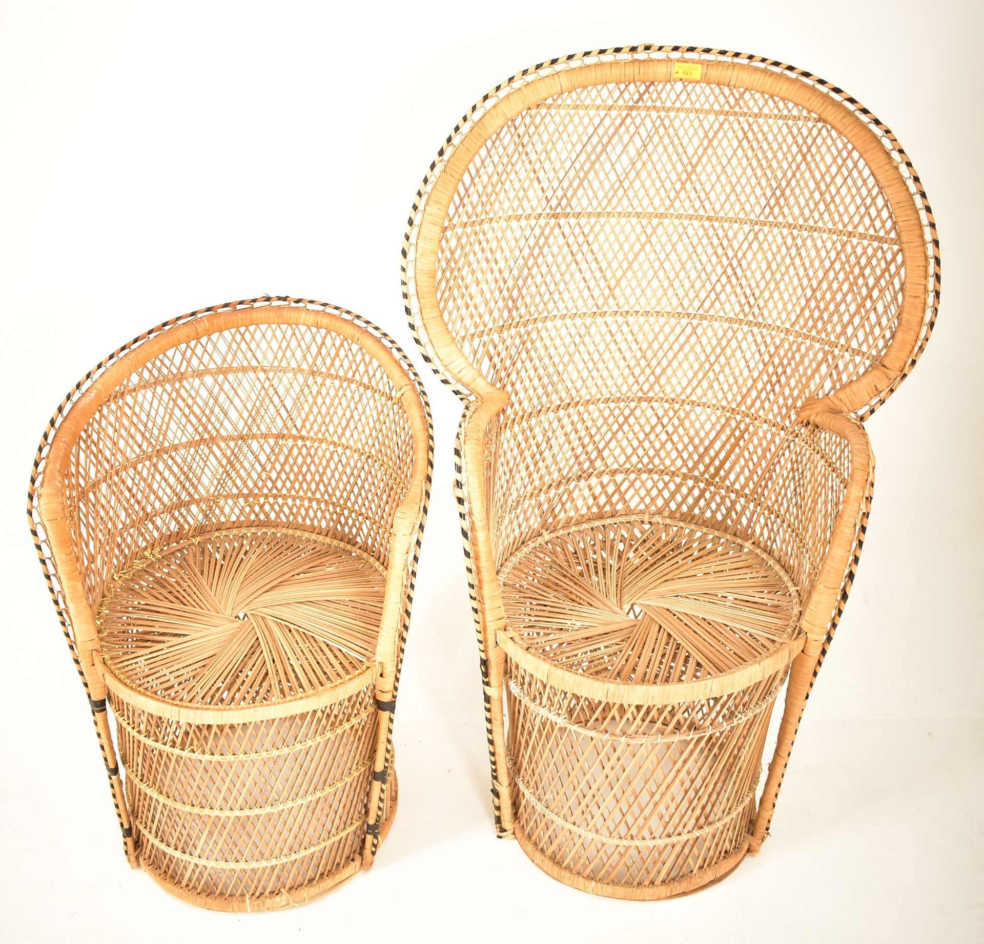 TWO RETRO 20TH CENTURY 1970S WICKER PEACOCK CHAIRS - Bild 2 aus 5