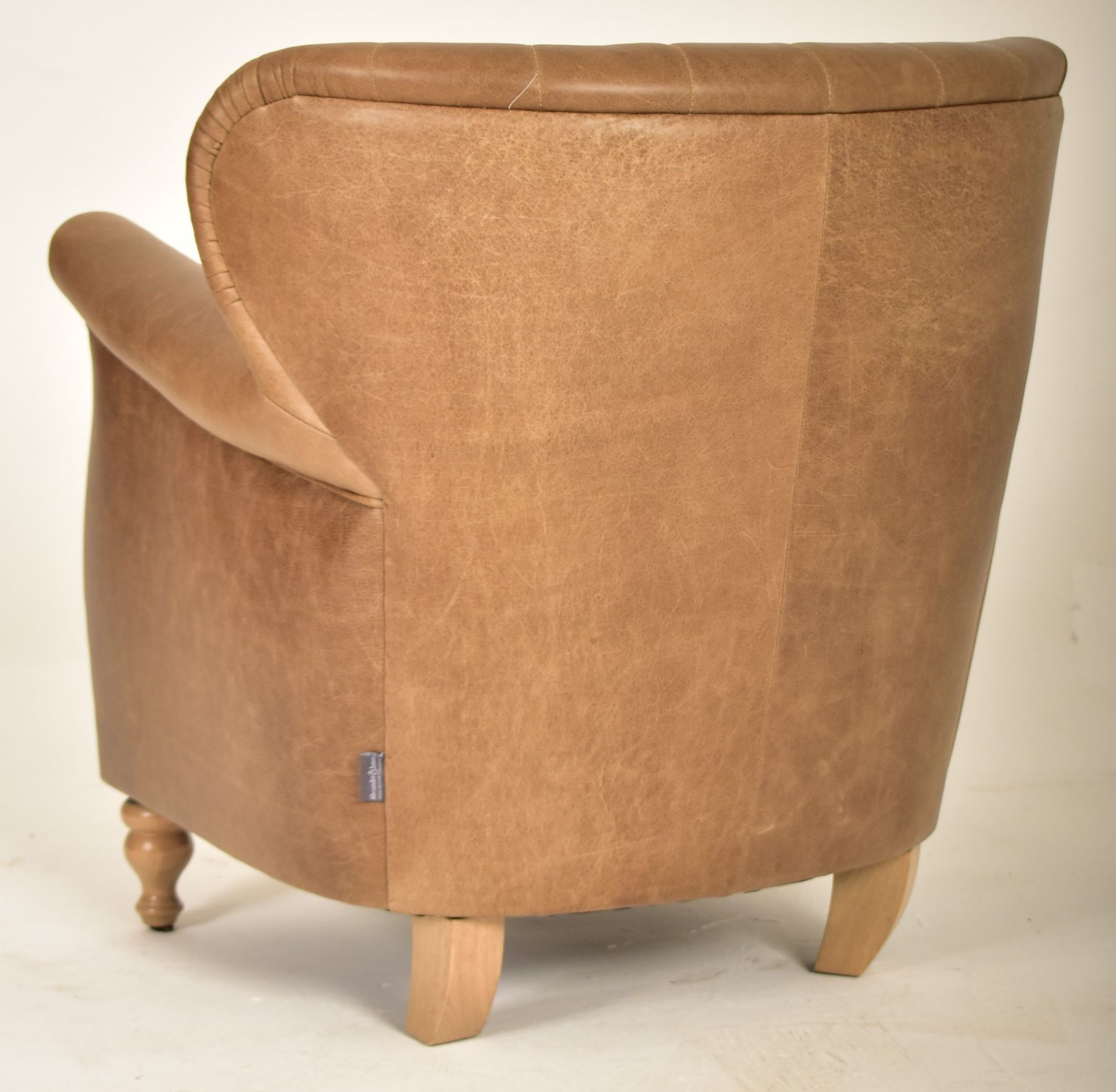 MILL HOUSE FURNITURE - PERCY RANGE - LEATHER ARMCHAIR - Image 5 of 6