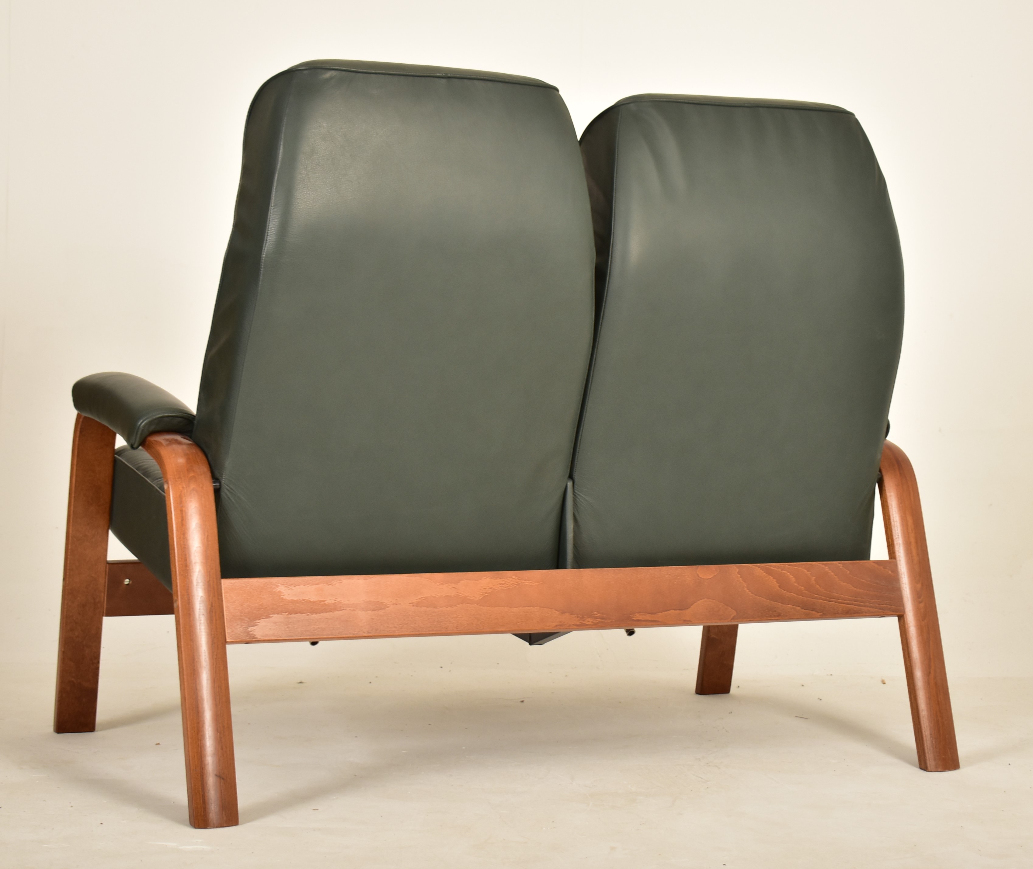 EKORNES MONTANA - STRESSLESS - 20TH CENTURY TWO SEATER SOFA - Image 3 of 4