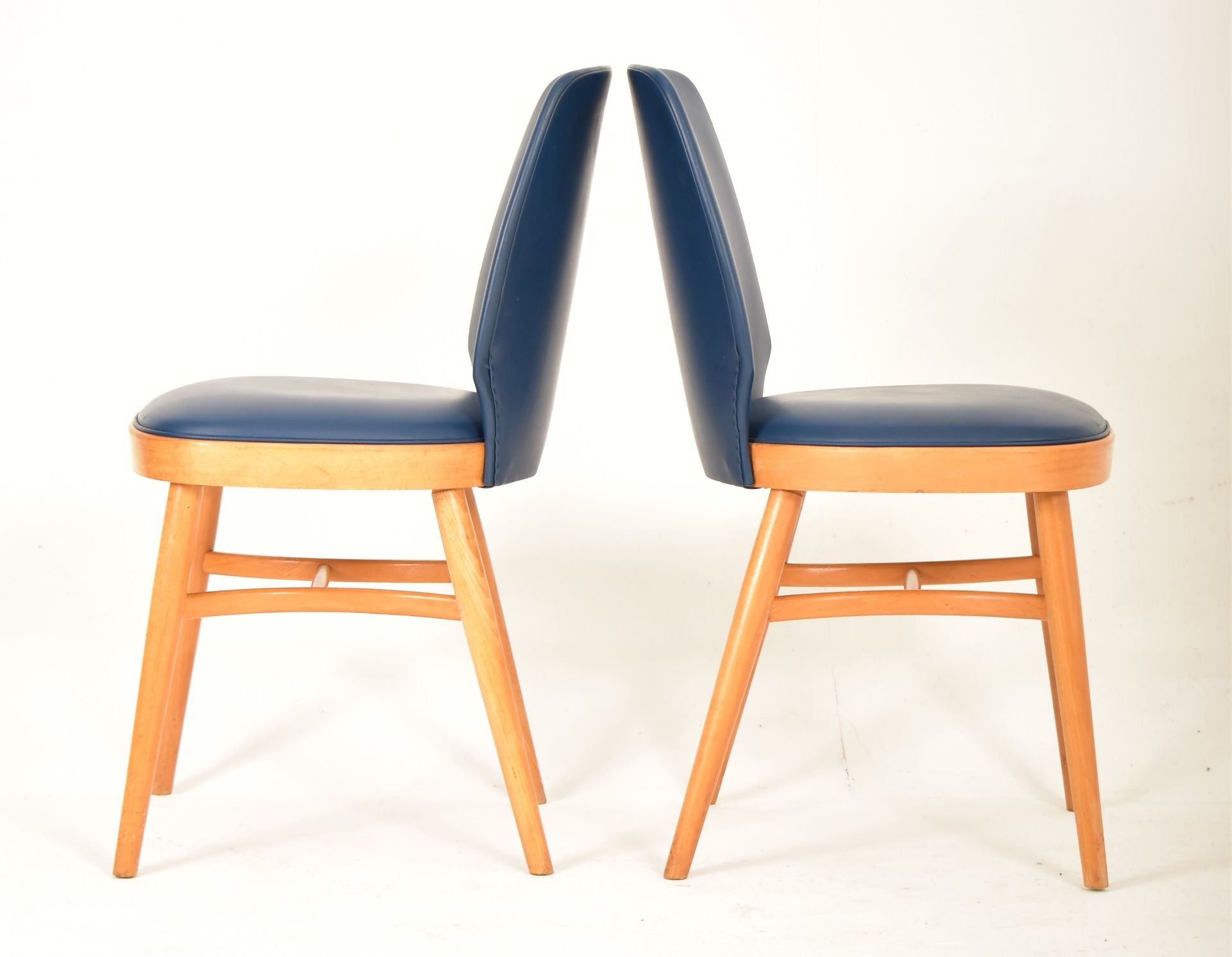 BEN CHAIRS - SET OF THREE RETRO BEECH FRAMED DINING CHAIRS - Image 4 of 7