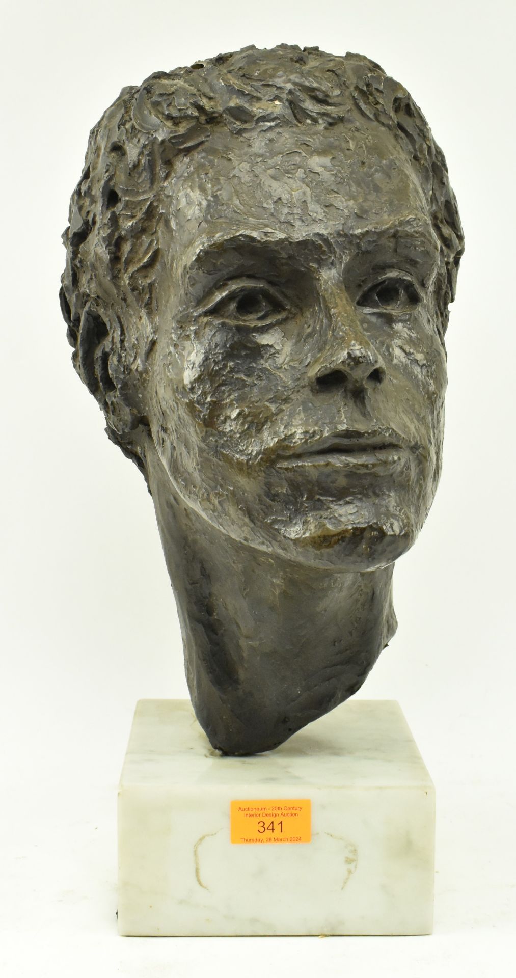 LARGE 20TH CENTURY PATINATED RESIN BUST OF MALE HEAD - Bild 2 aus 6