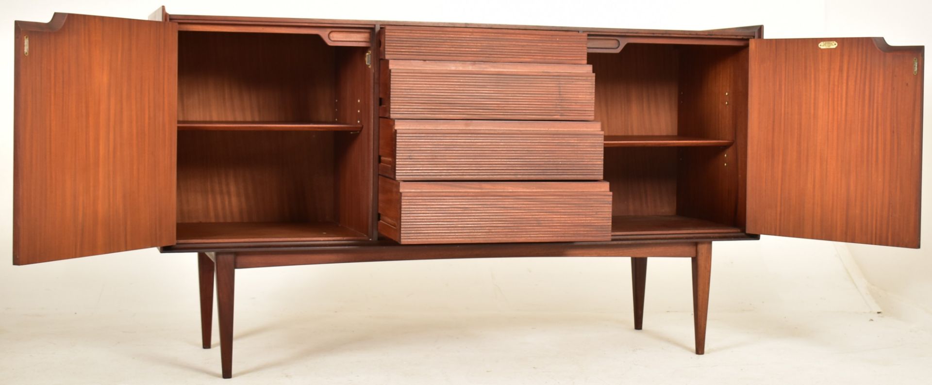 RICHARD HORNBY X FYNE LADYE - RETRO AFROMOSIA TEAK SIDEBOARD - Bild 3 aus 6