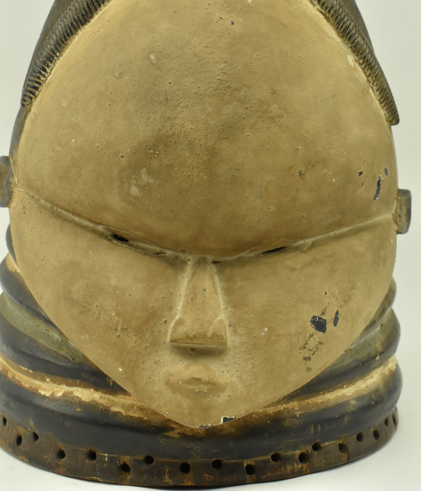 LATE 20TH CENTURY SIERRA LEONE MENDE HELMET MASK - Image 4 of 6