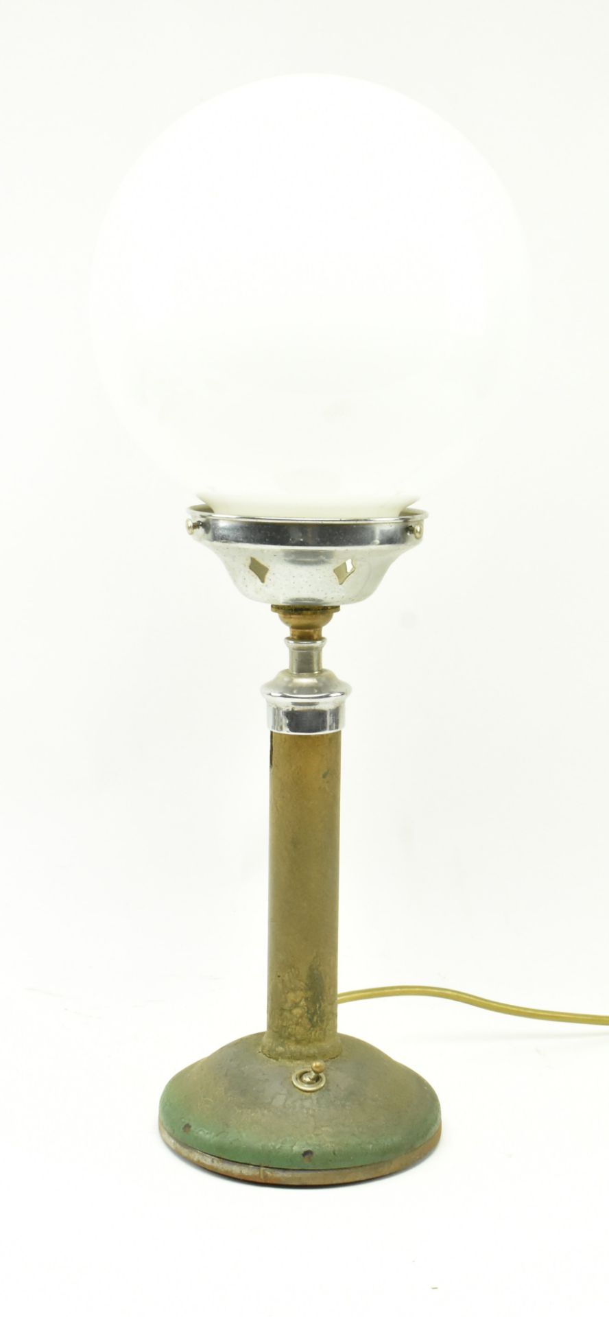 20TH CENTURY ART DECO INDUSTRIAL DESK / TABLE LAMP