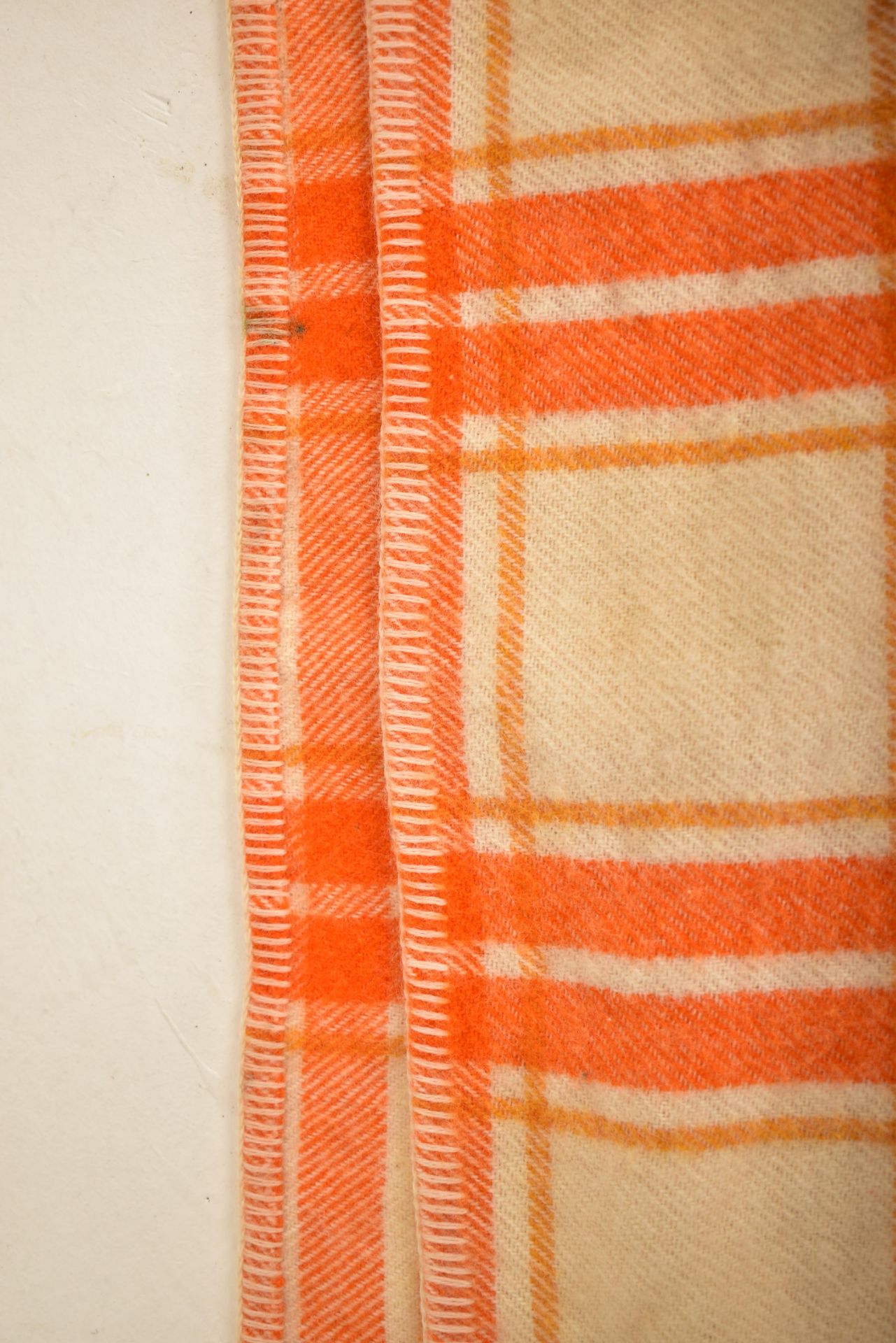 MEIRION MILL LTD - 20TH CENTURY HAND MADE WELSH BLANKET - Image 3 of 5