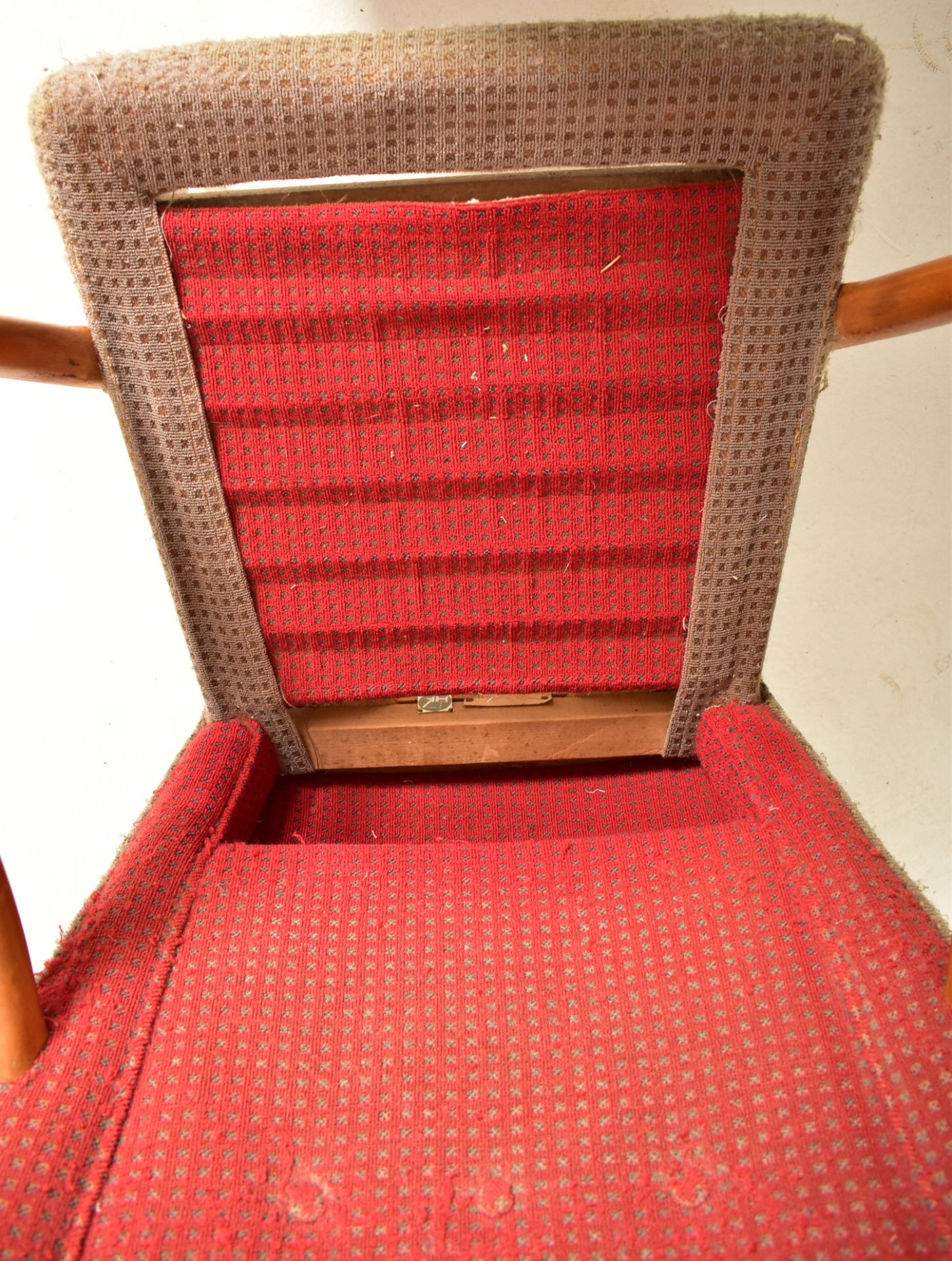 HOWARD KEITH - PARNASS - MID CENTURY WINGBACK ARMCHAIR - Image 4 of 7