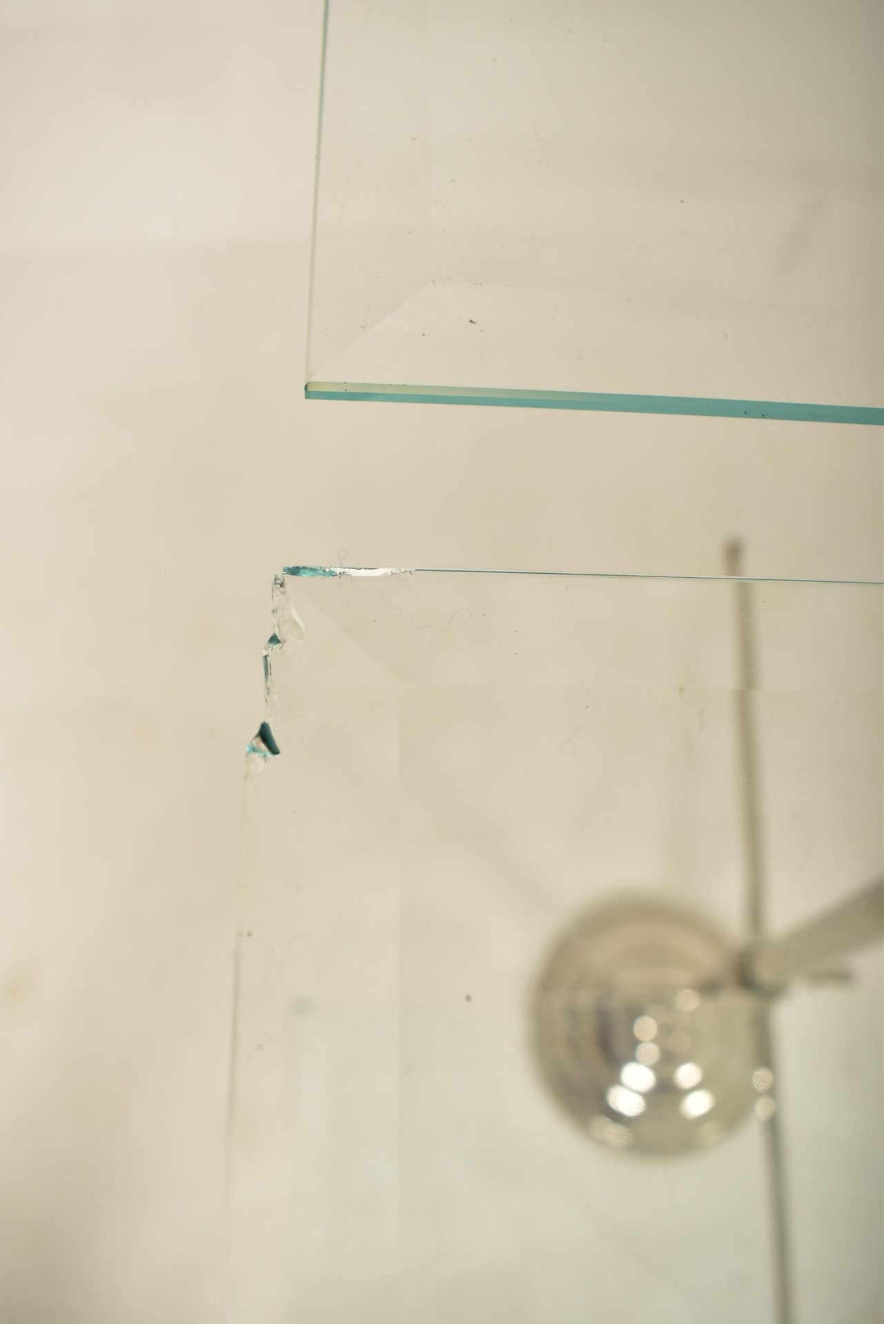 ART DECO CHROME AND GLASS SHOP DISPLAY STAND - Bild 5 aus 7
