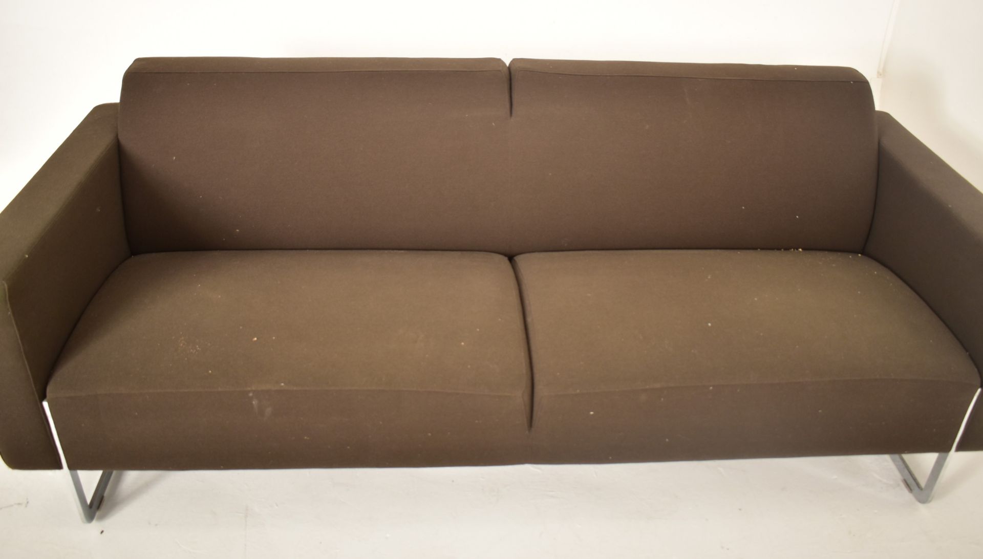 AFTER RENE HOLTEN X ARTIFORT - 2003 FOUR SEATER MARE SOFA - Bild 2 aus 4