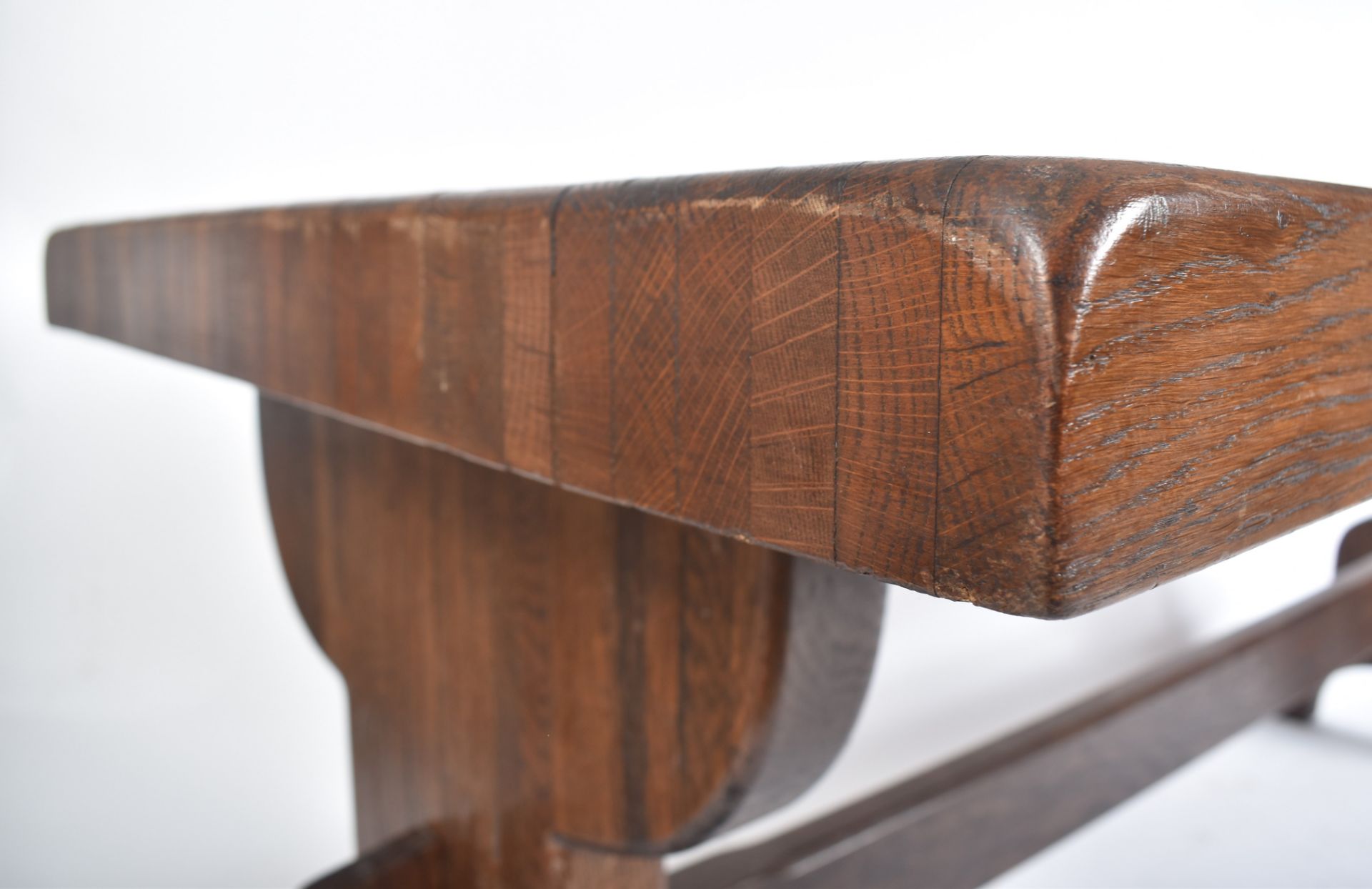 20TH CENTURY VICTORIAN MANNER OAK REFECTORY TRESTLE TABLE - Image 3 of 7