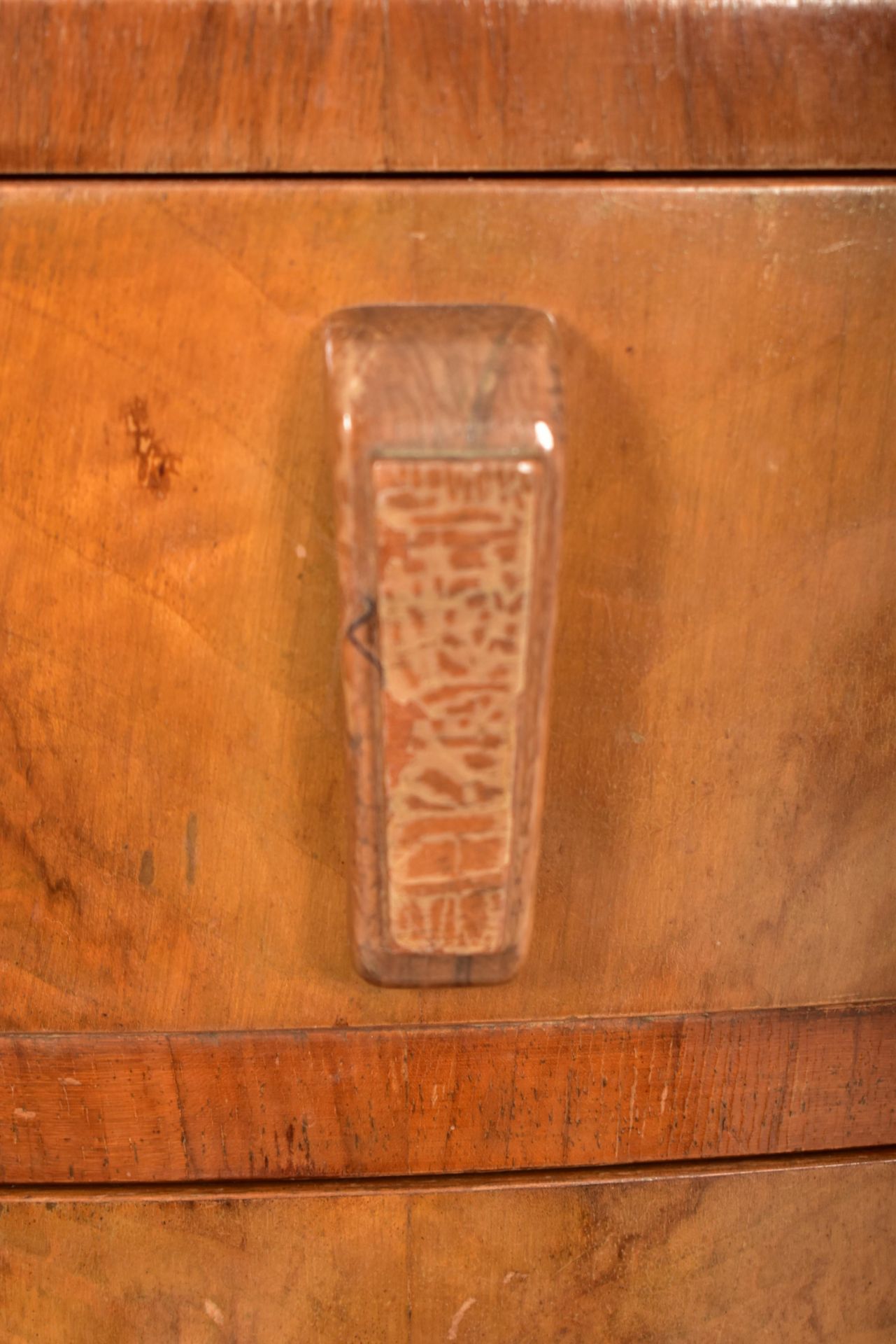 PAIR OF 20TH CENTURY ART DECO WALNUT BEDSIDE CUPBOARDS - Image 4 of 5