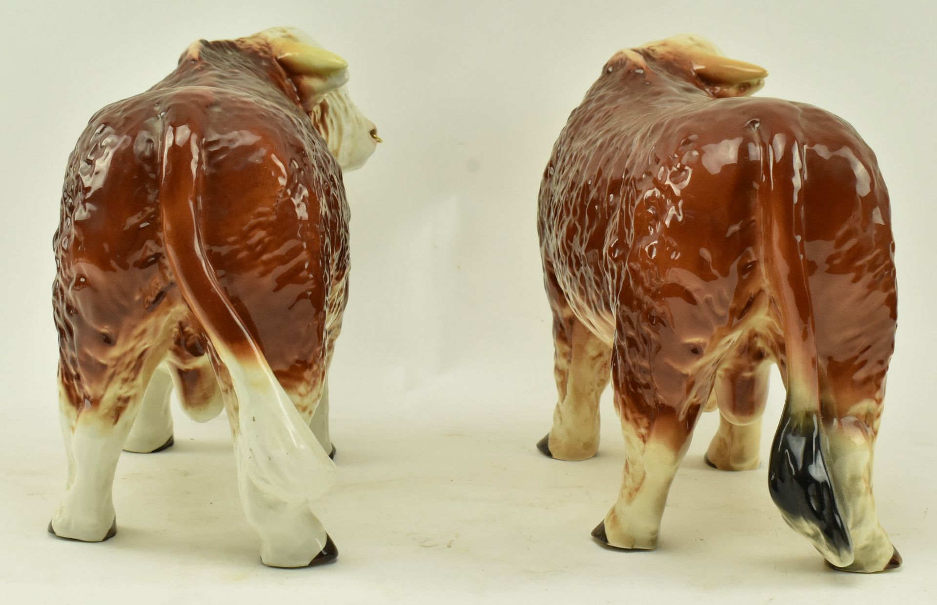 MELBA WARE - TWO VINTAGE CERAMIC BULL FIGURINES - Bild 3 aus 7