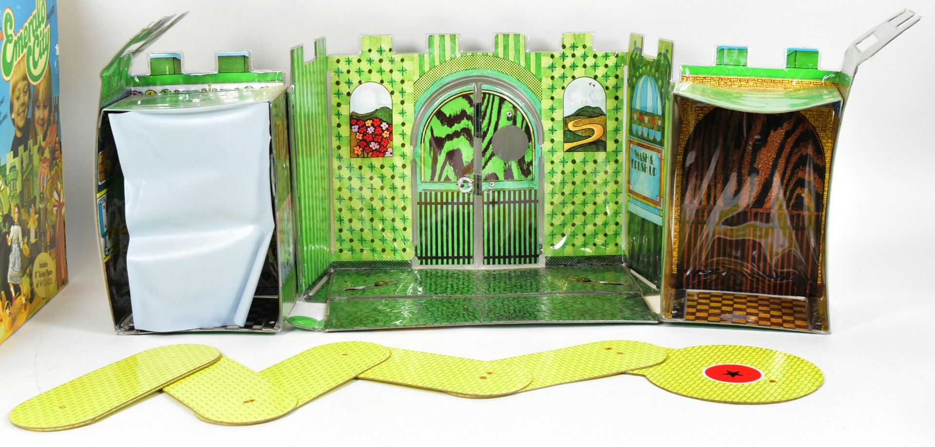 THE WIZARD OF OZ - MEGO - EMERALD CITY PLAYSET - Image 5 of 5