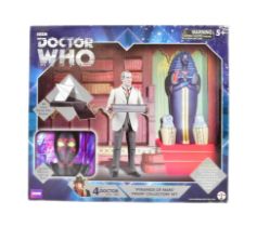 DOCTOR WHO - CHARACTER OPTIONS - PYRAMID OF MARS ACTION FIGURES