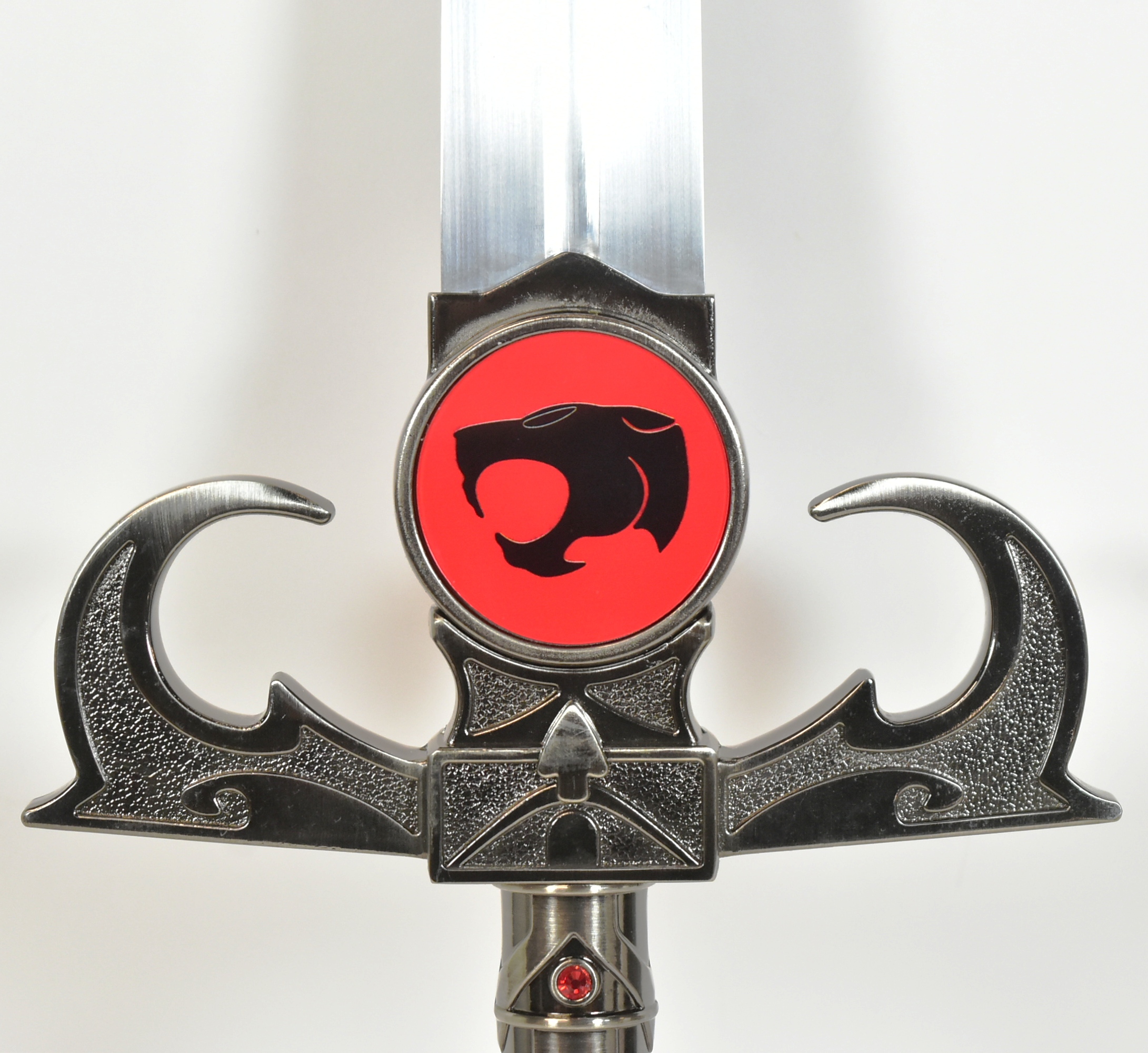 THUNDERCATS - THE SWORD OF OMENS - REPLICA SWORD - Image 3 of 6