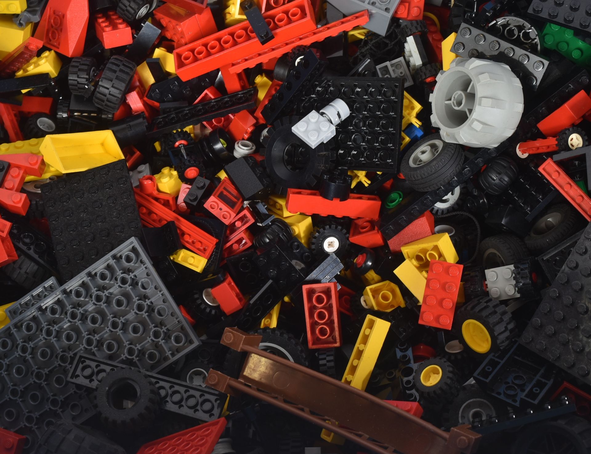 LEGO - COLLECTION OF LOOSE LEGO BRICKS - Bild 4 aus 4