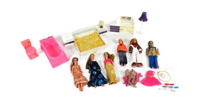 PIPPA DOLLS - PALITOY - COLLECTION OF VINTAGE PIPPA DOLLS