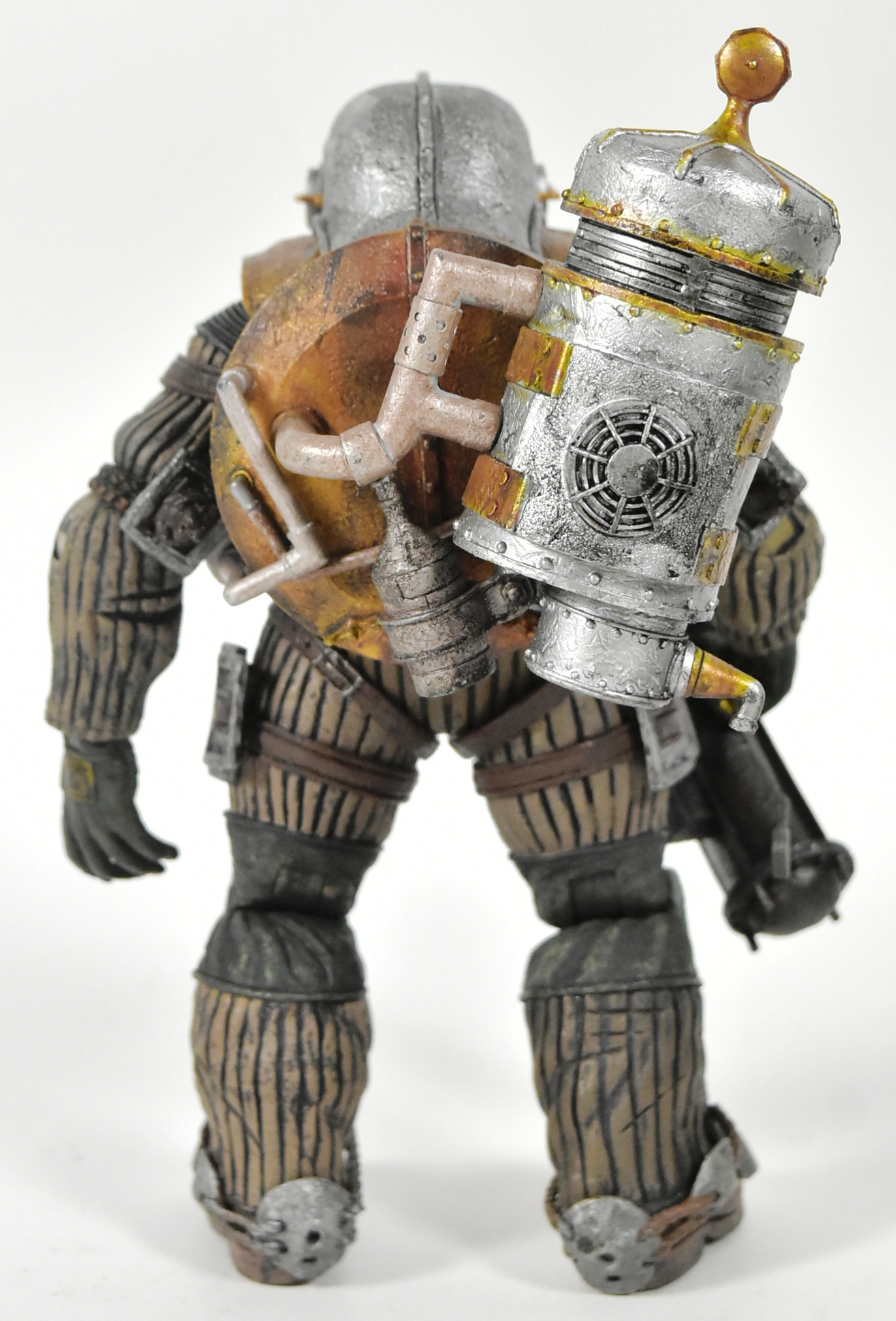 BIOSHOCK - NECA - BIG DADDY NECA ACTION FIGURE - Image 5 of 6