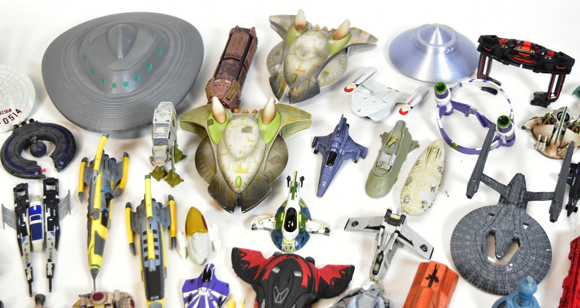 SPACESHIP MODELS - LARGE COLLECTION OF SCALE MODELS - Bild 4 aus 5