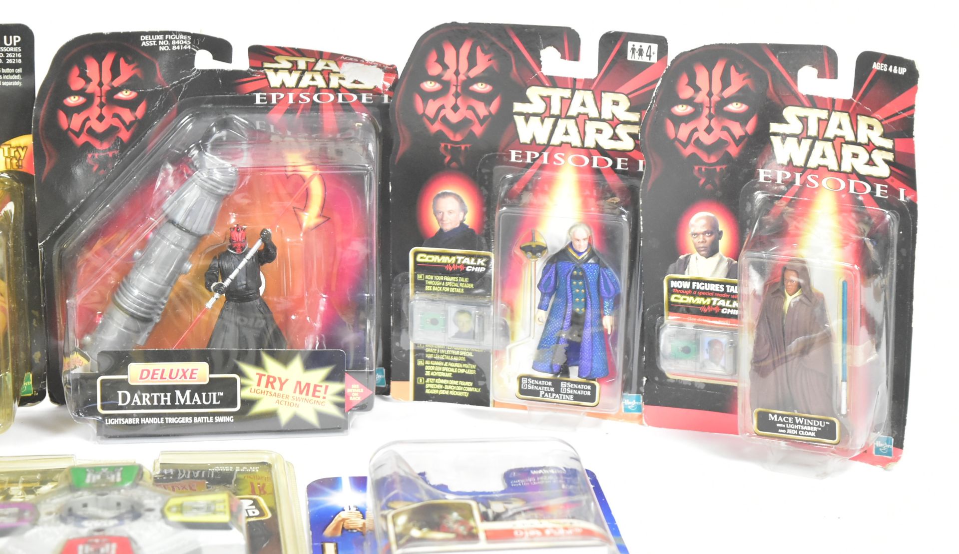 STAR WARS - COLLECTION OF CARDED FIGURES & PLAYSETS - Image 2 of 4