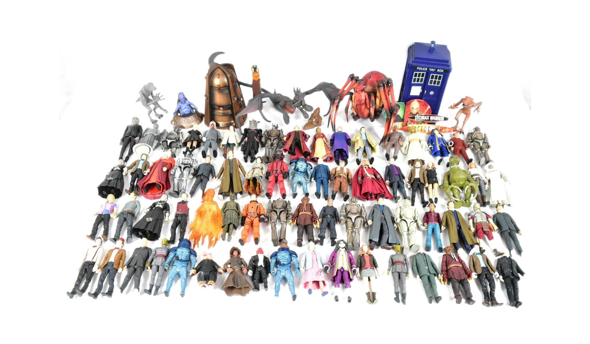 DOCTOR WHO - CHARACTER OPTIONS - ACTION FIGURES - Image 2 of 10