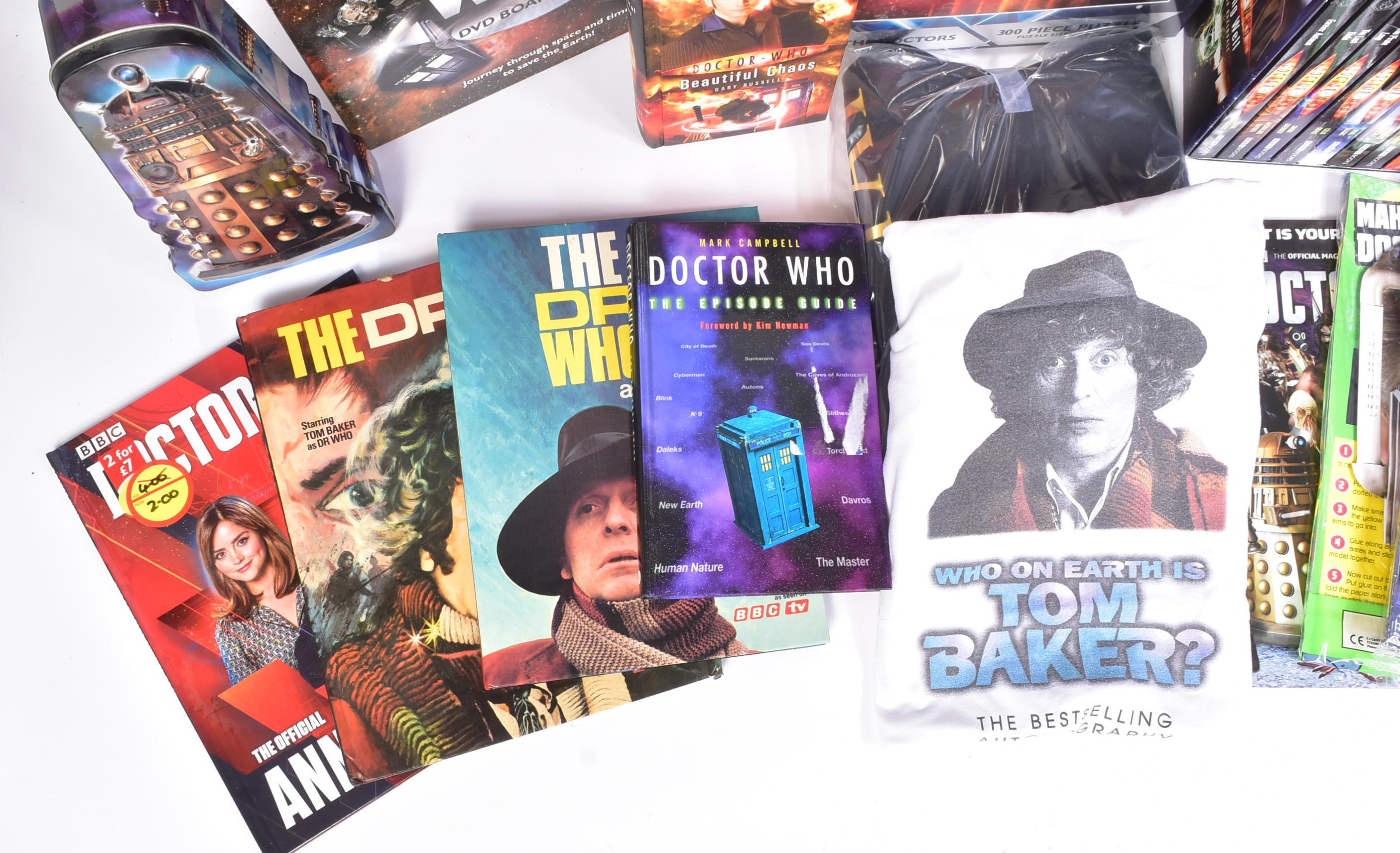 DOCTOR WHO - COLLECTION OF ASSORTED MEMORABILIA - Image 5 of 5