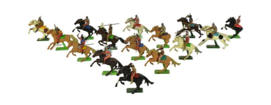 BRITAINS - COLLECTION OF WILD WEST MOUNTED INDIANS FIGURES