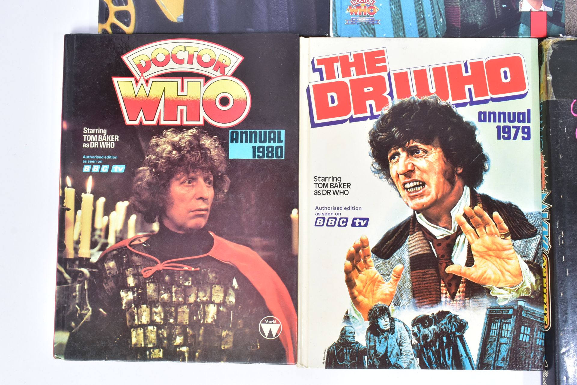 DOCTOR WHO - COLLECTION OF VINTAGE ANNUALS - Bild 3 aus 5