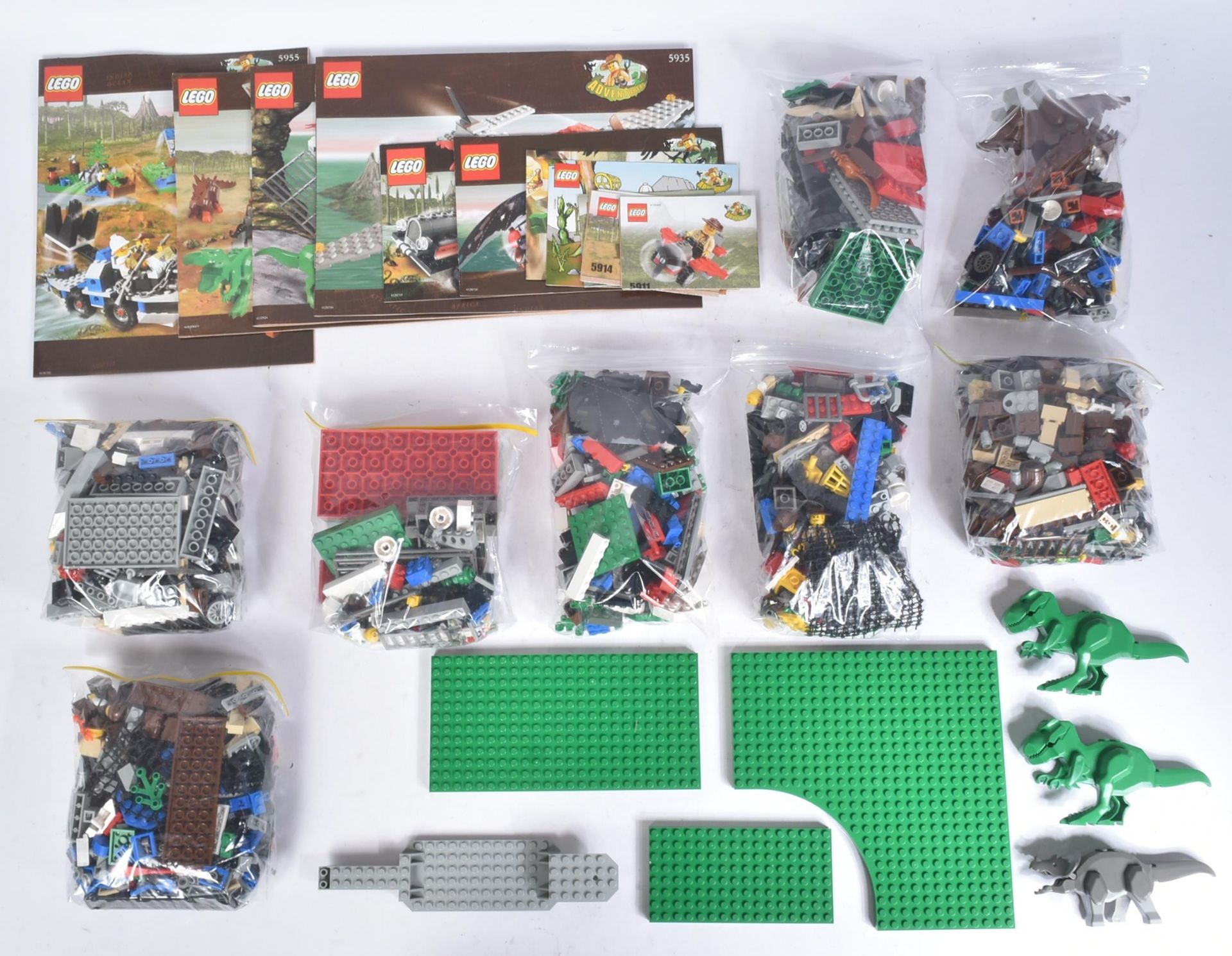 LEGO - COLLECTION OF X10 LEGO ADVENTURE SETS - Bild 3 aus 8