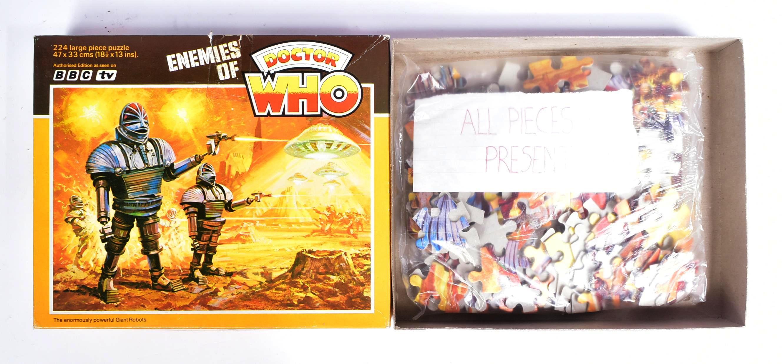 DOCTOR WHO - COLLECTION OF VINTAGE JIGSAW PUZZLES - Image 3 of 6