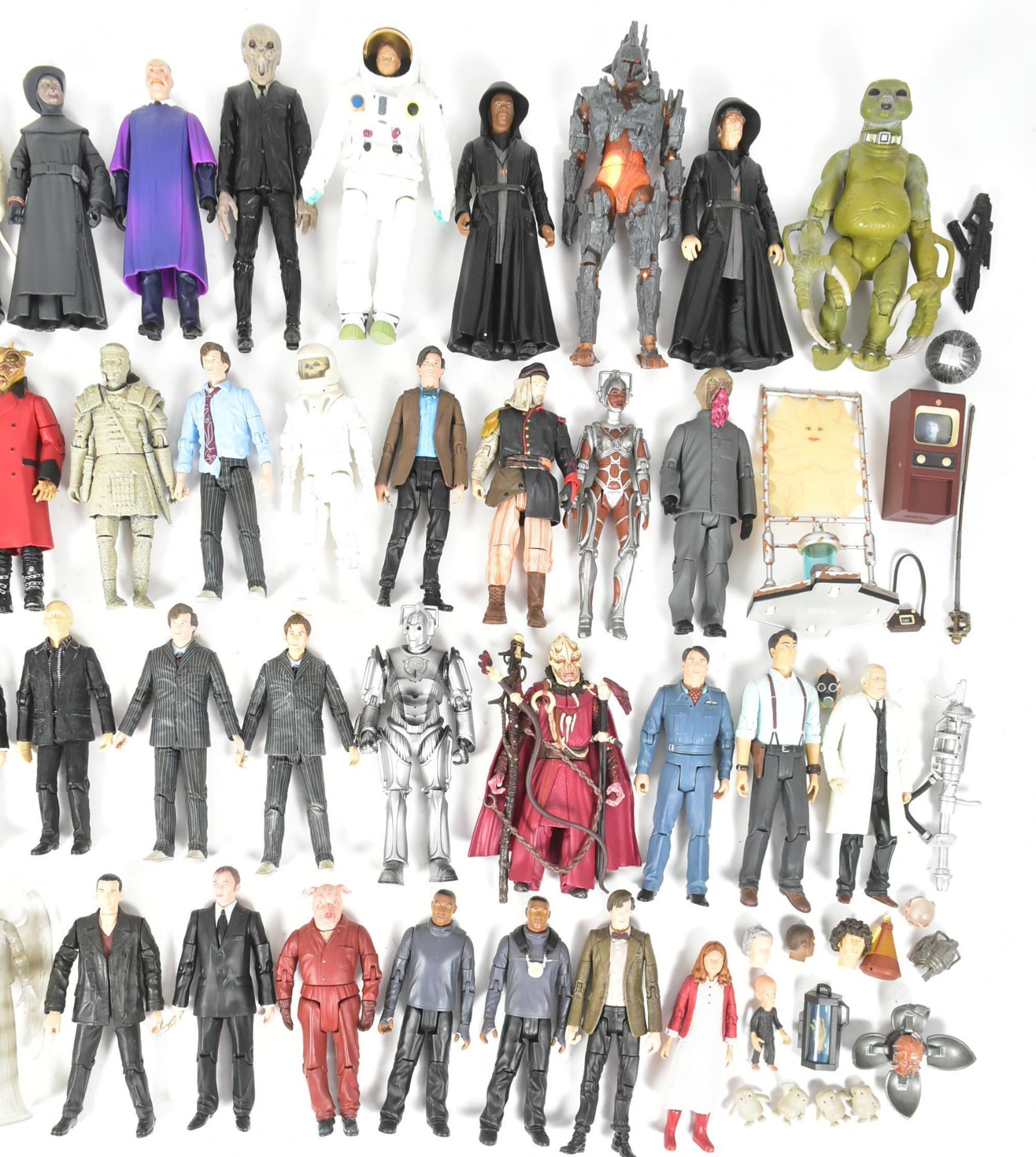 DOCTOR WHO - CHARACTER OPTIONS - ACTION FIGURES - Image 8 of 10
