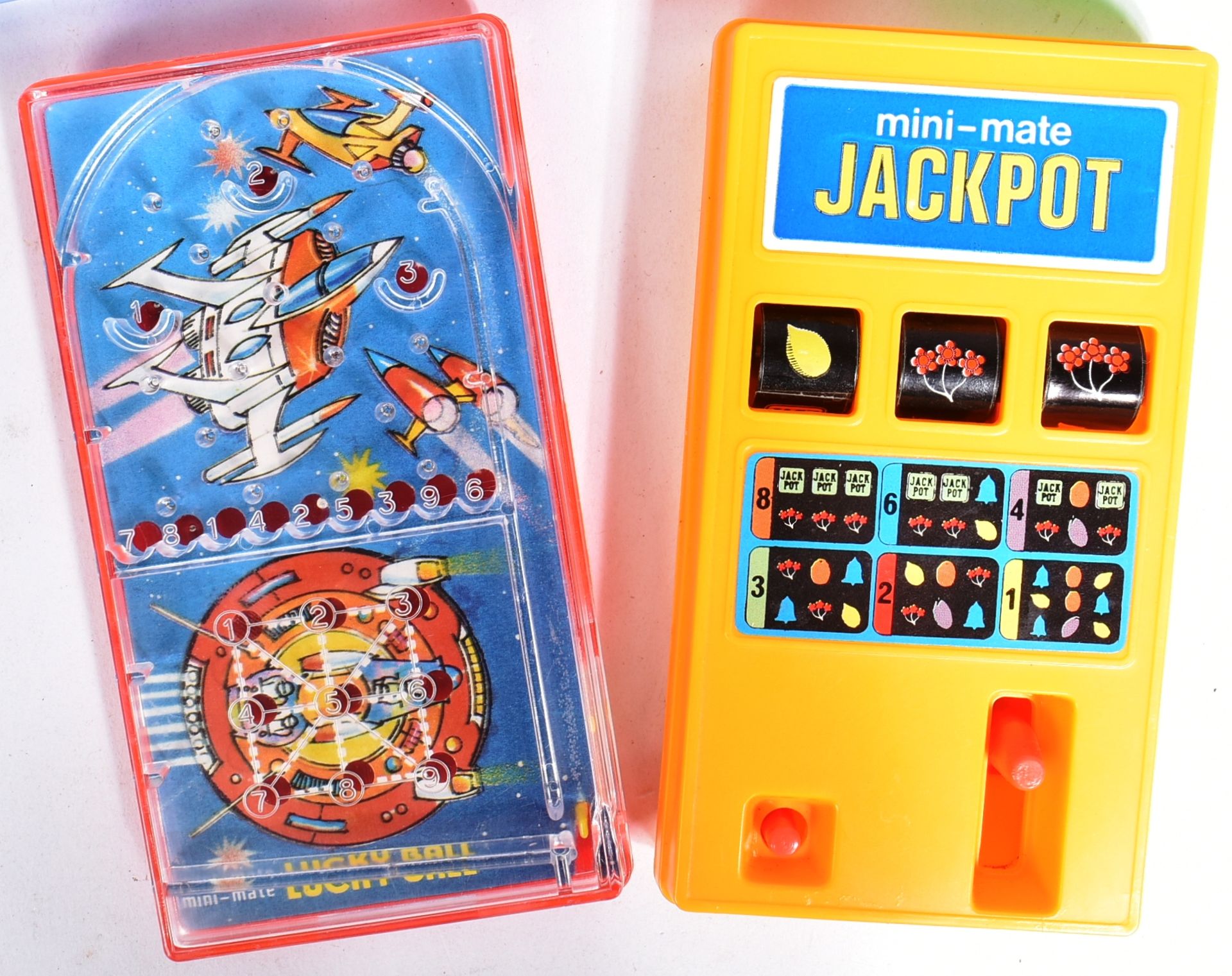 VINTAGE TOYS - HAND HELD PUZZLE GAMES - Image 2 of 6