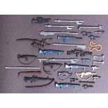 STAR WARS - LARGE COLLECTION OF ORIGINAL WEAPONS / ACCESSORIES