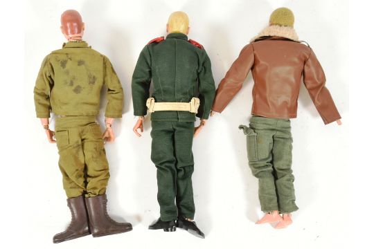 ACTION MAN - X3 VINTAGE ACTION MAN FIGURES WITH CLOTHING - Image 5 of 5