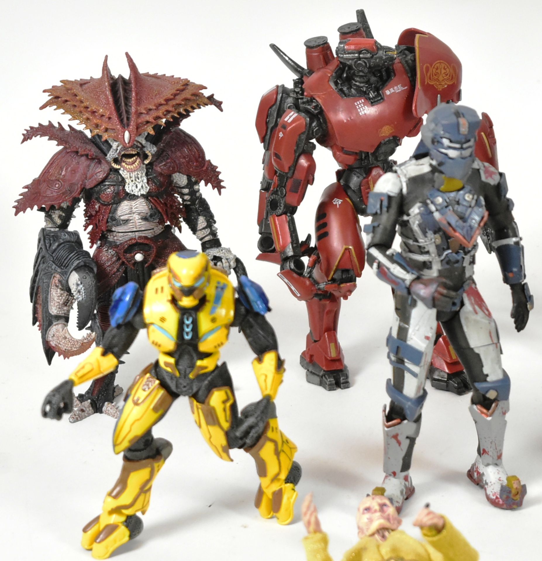 ACTION FIGURES - NECA, HALO, MCFARLANE, MARVEL ETC - Bild 2 aus 6