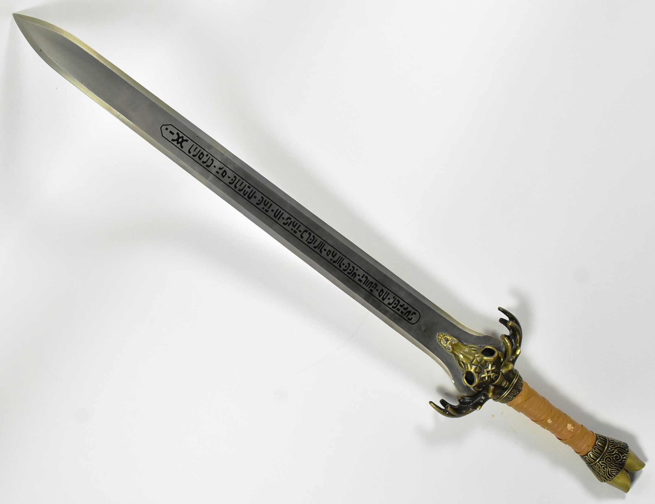 CONAN THE BARBARIAN - REPLICA CONAN FATHER SWORD - Image 2 of 5