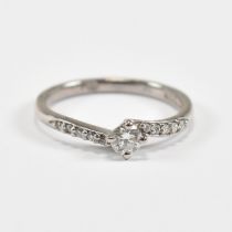 HALLMARKED 18CT GOLD & DIAMOND CROSSOVER RING