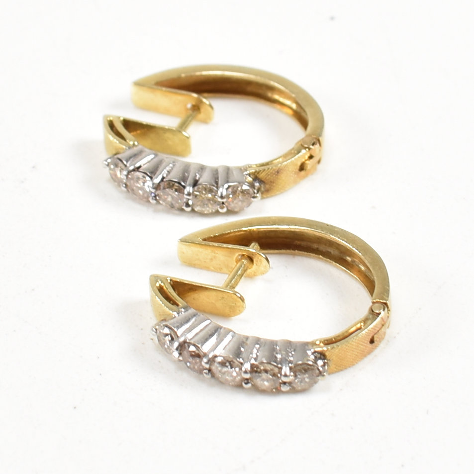 PAIR OF 18CT GOLD & DIAMOND FIVE STONE EARRINGS - Image 3 of 7