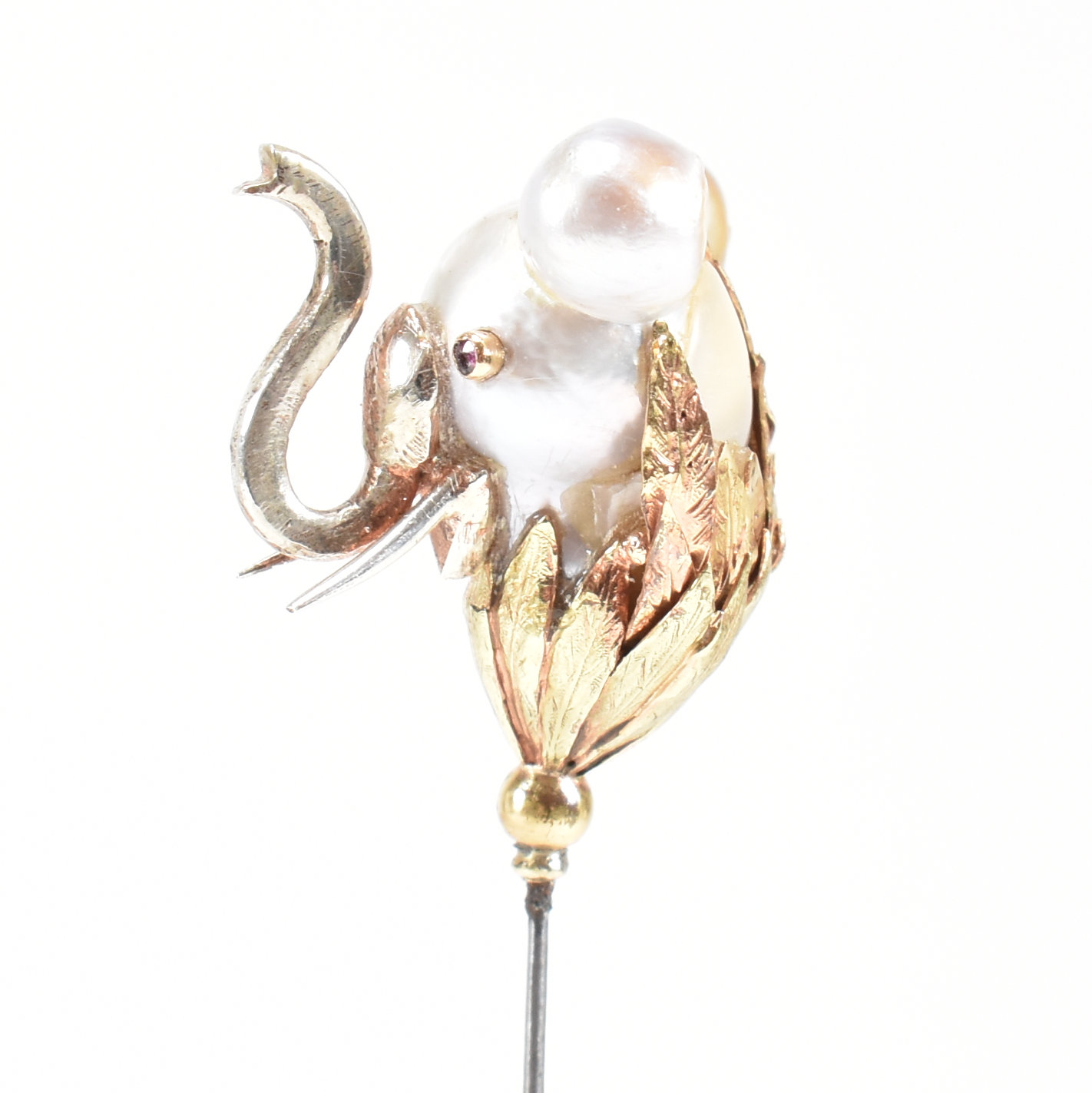 18CT GOLD & PEARL ELEPHANT HAT PIN - Image 7 of 11