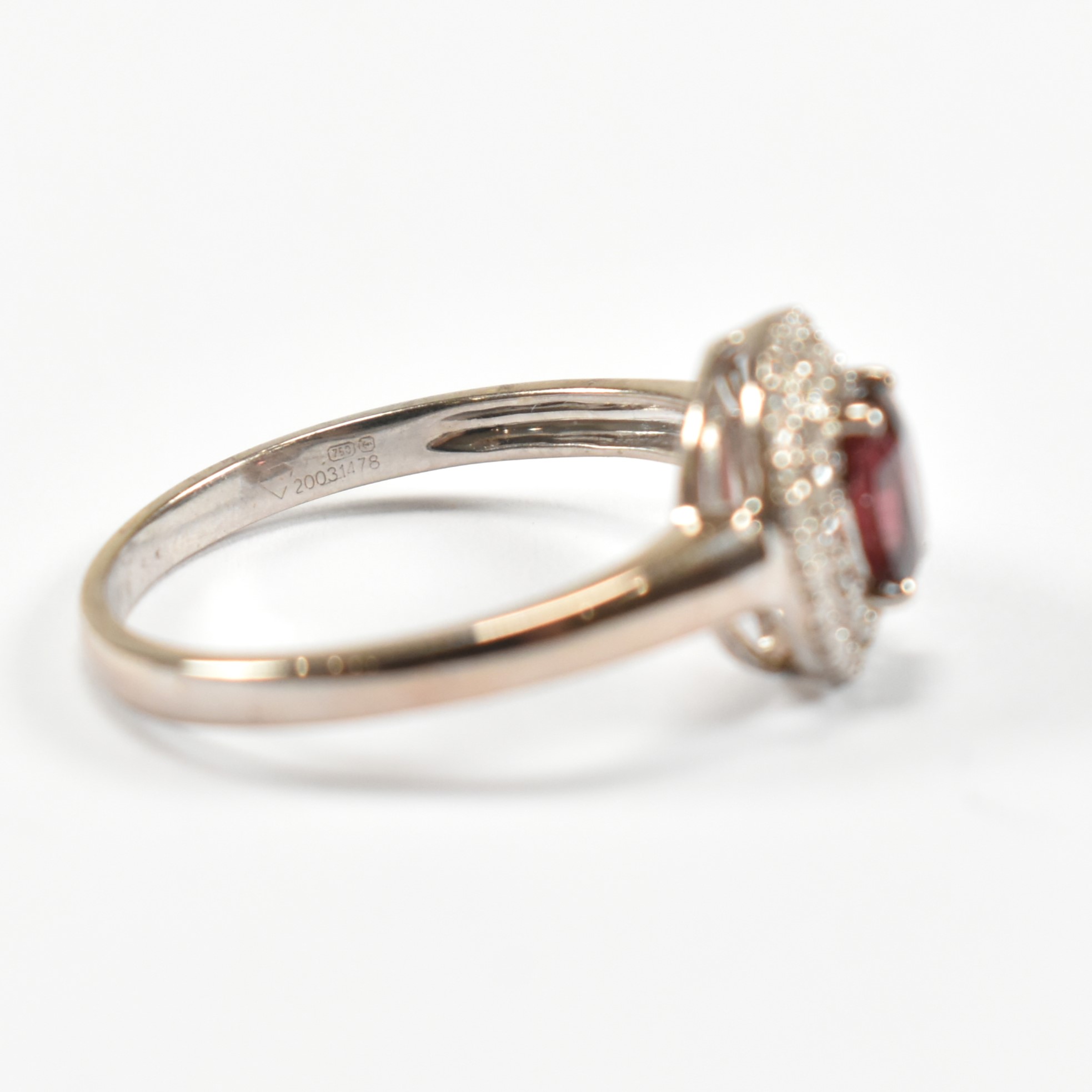 18CT GOLD TOURMALINE & DIAMOND HALO RING - Image 3 of 5