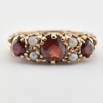 HALLMARKED 9CT GOLD, GARNET & SEED PEARL RING