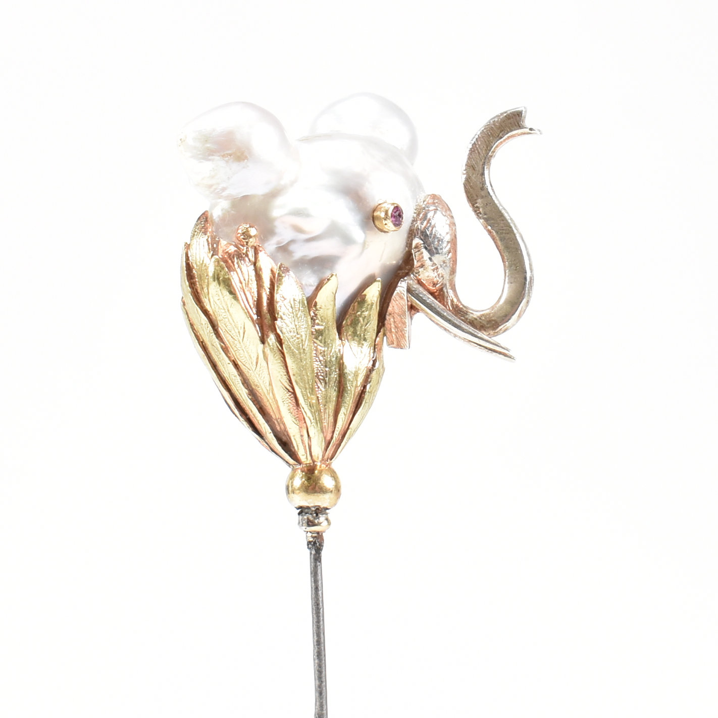 18CT GOLD & PEARL ELEPHANT HAT PIN - Image 11 of 11