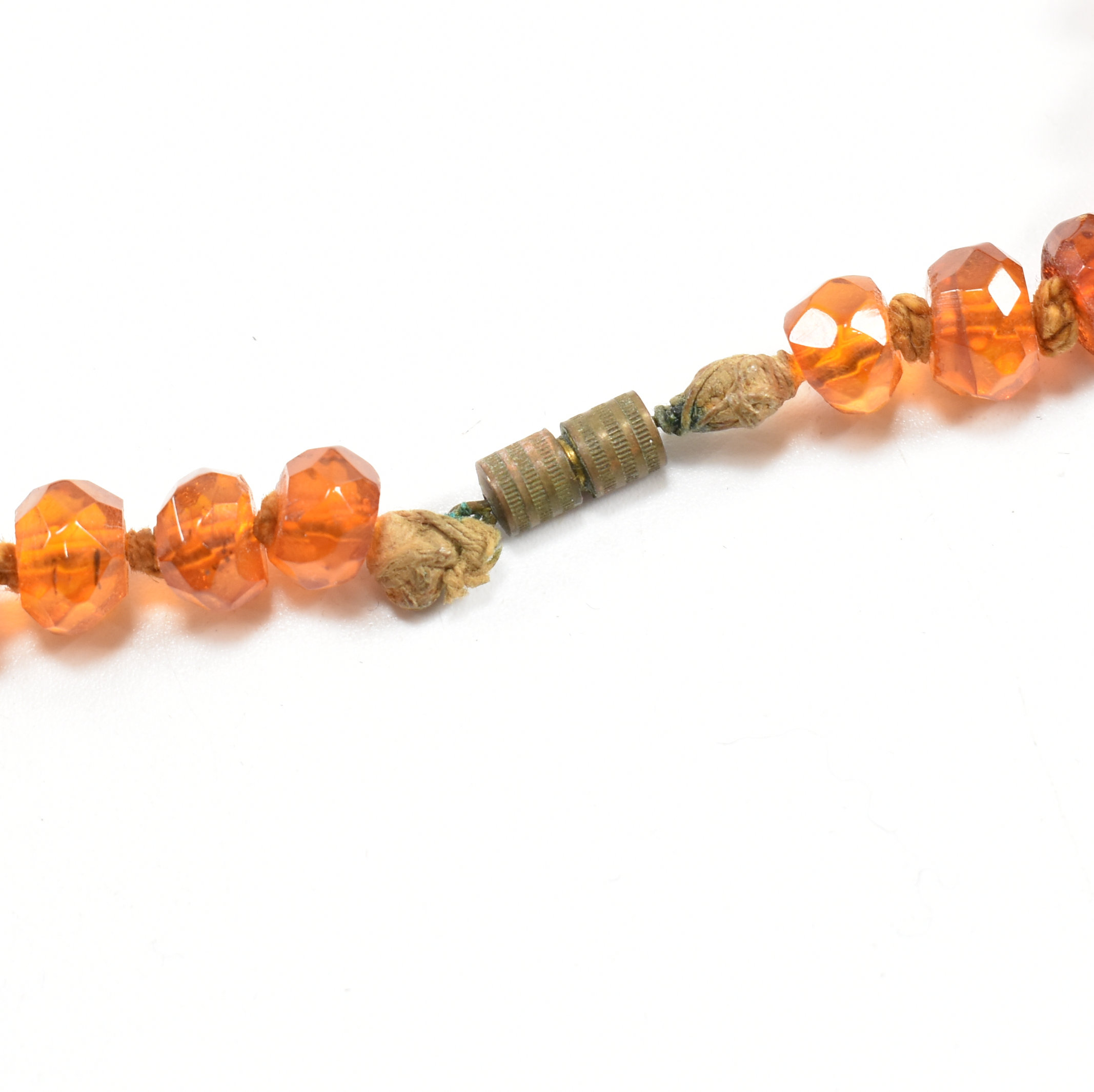 19TH CENTURY VICTORIAN AMBER BEAD NECKLACES & BROOCH PIN SET - Image 7 of 8