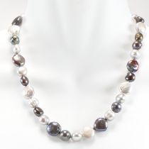 CONTEMPORARY BAROQUE PEARL NECKLACE