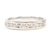 18CT GOLD & DIAMOND HALF ETERNITY RING