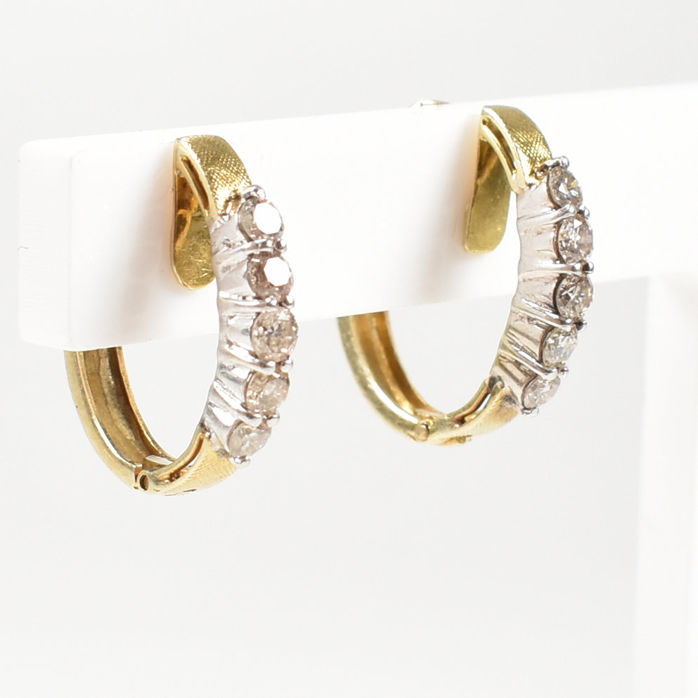 PAIR OF 18CT GOLD & DIAMOND FIVE STONE EARRINGS - Image 5 of 7