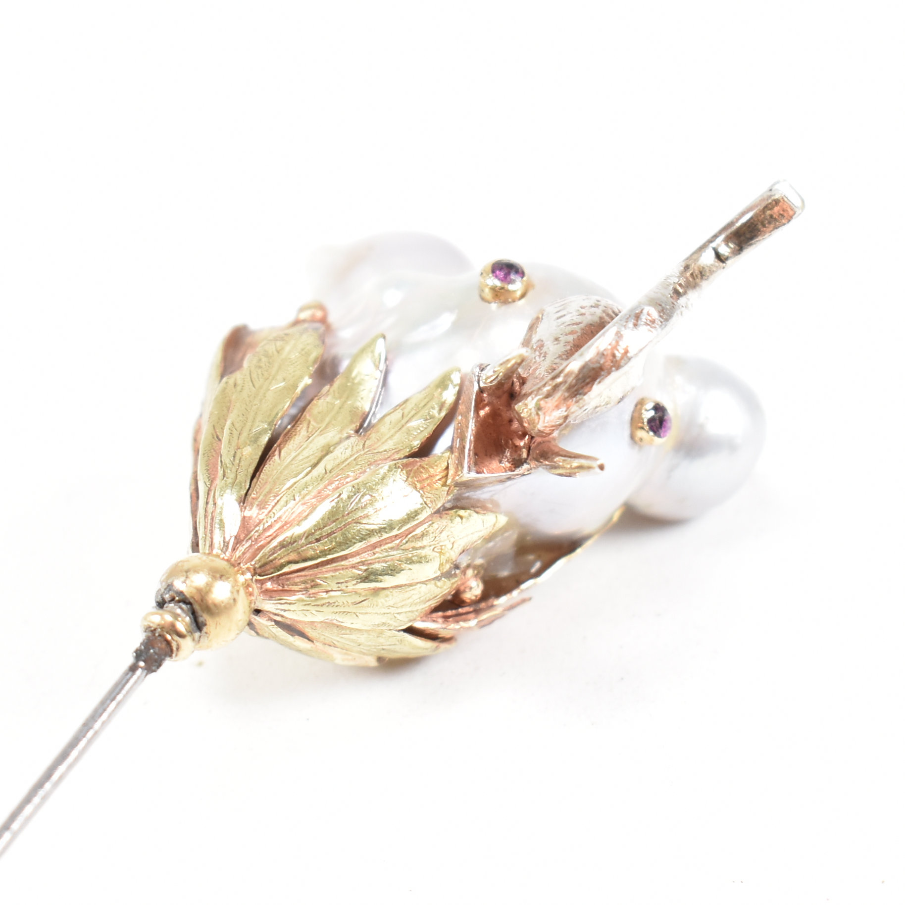 18CT GOLD & PEARL ELEPHANT HAT PIN - Image 5 of 11
