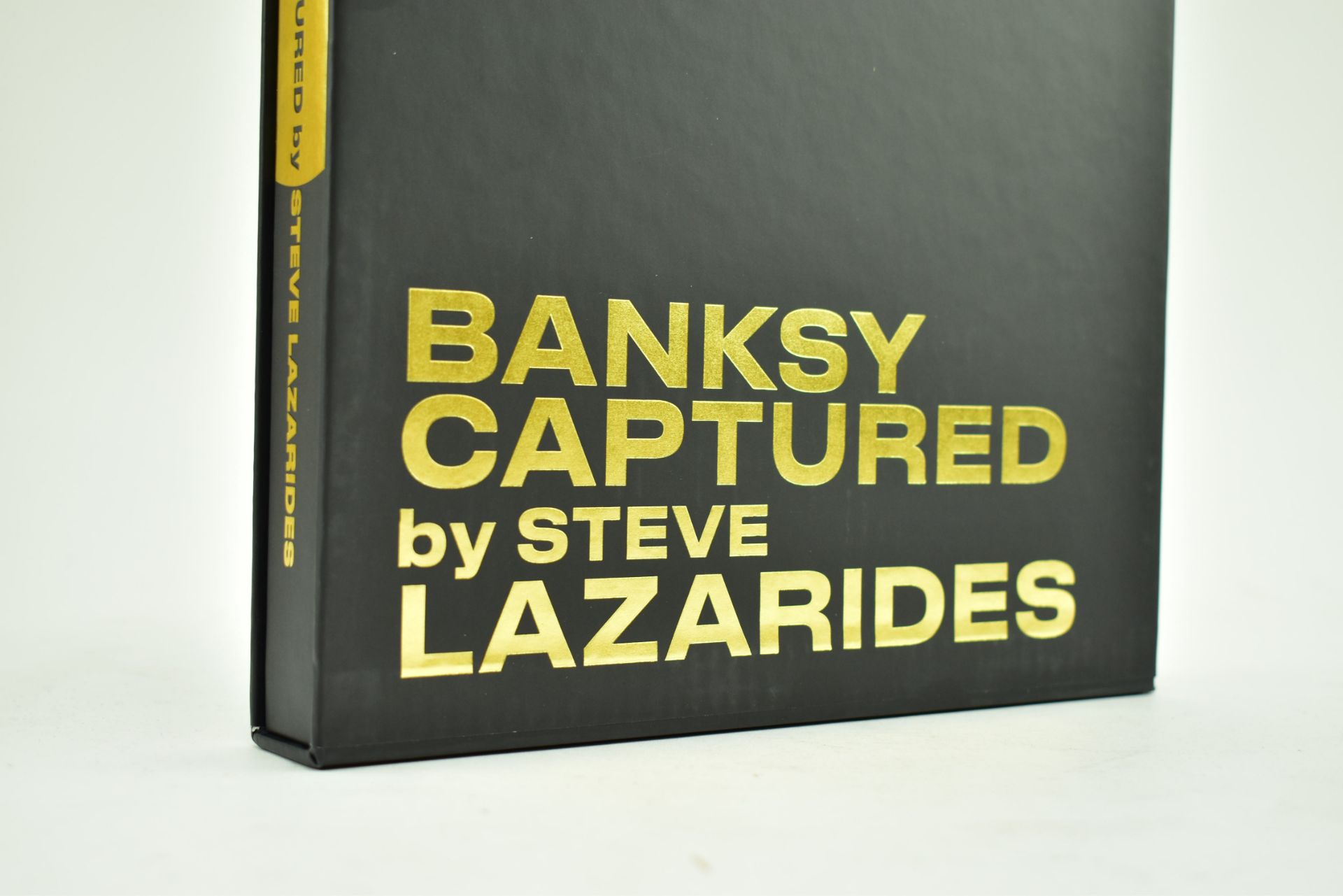 STEVE LAZARIDES BANKSY - CAPTURED IN BLACK/ART BOOK - Bild 2 aus 5