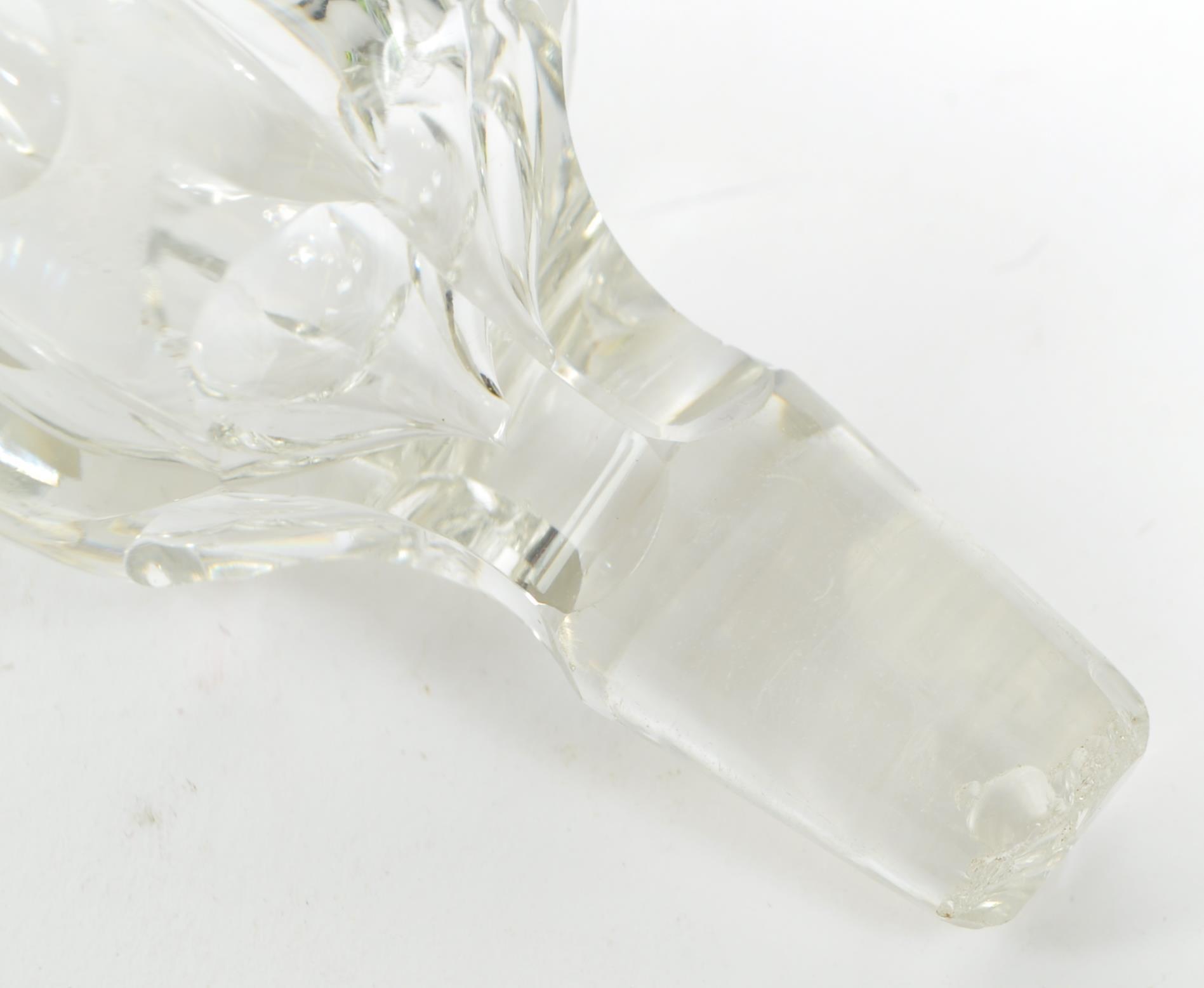 19TH CENTURY SINGLE RING GEORGIAN GLASS SPIRE STOPPE DECANTER - Image 4 of 4